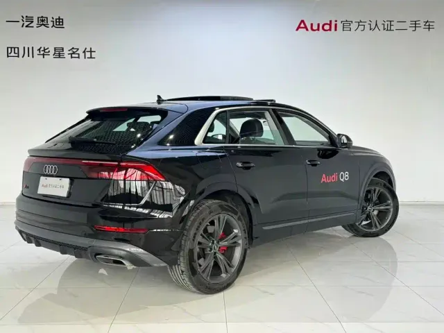 Audi Q8 — Фото автомобиля 4