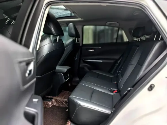 Toyota Venza — Фото автомобиля 12