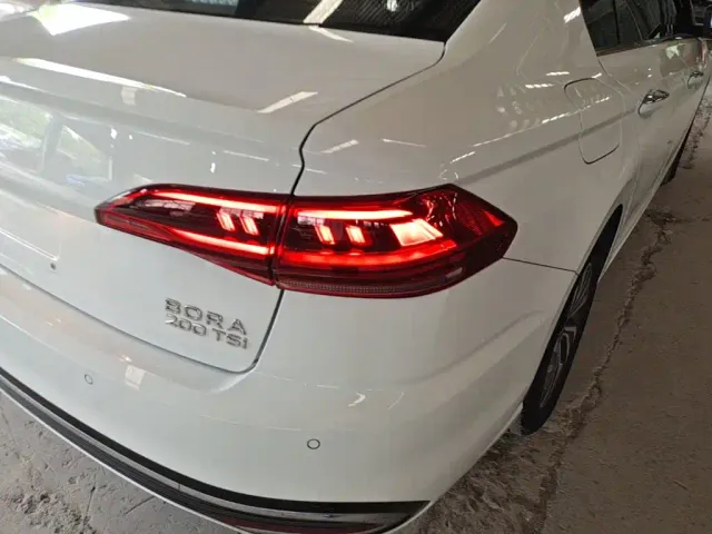 Volkswagen Bora — Фото автомобиля 7
