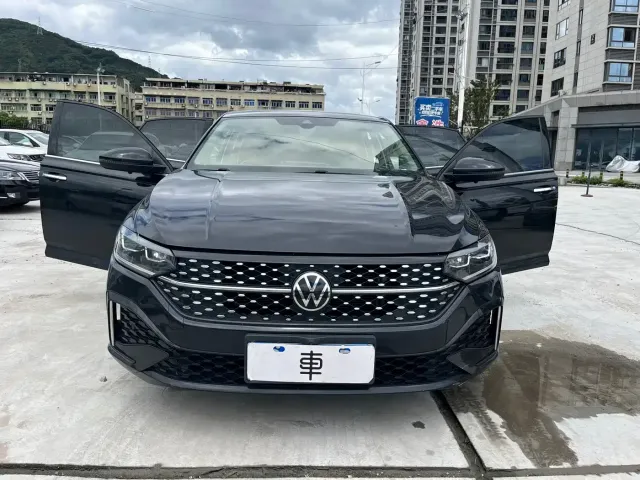 Volkswagen Lavida — Фото автомобиля 13