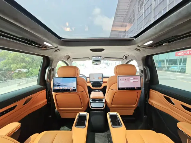 Geely Yizhen L380 — Фото автомобиля 13