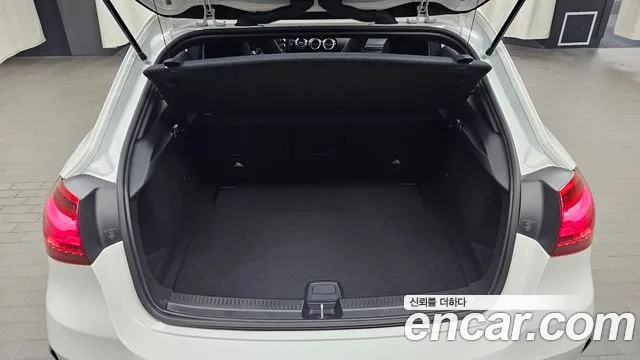 Mercedes-Benz A-Class W177 — Фото автомобиля 23