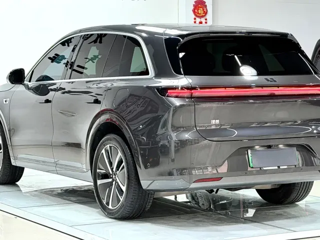 Li Auto L6 — Фото автомобиля 4