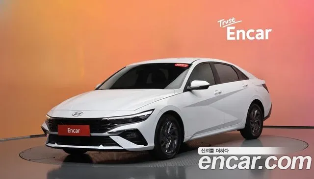 Фотография автомобиля — Hyundai Avante CN7
