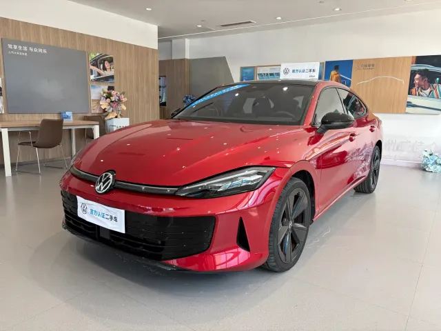 Фотография автомобиля — Volkswagen Lamando
