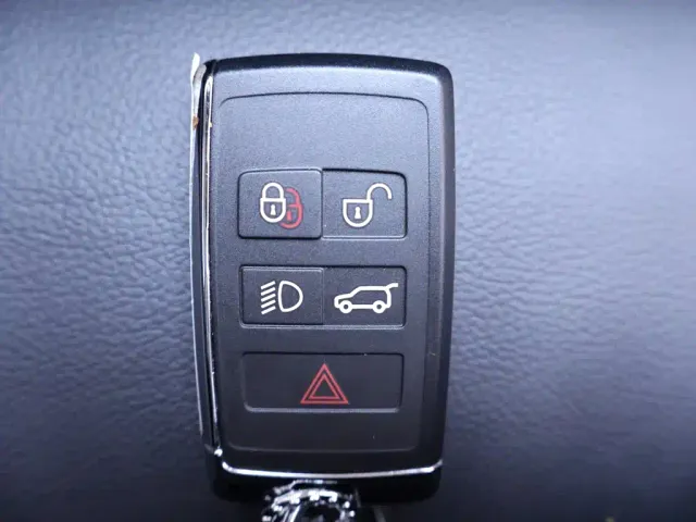 Land Rover Range Rover Sport — Фото автомобиля 26
