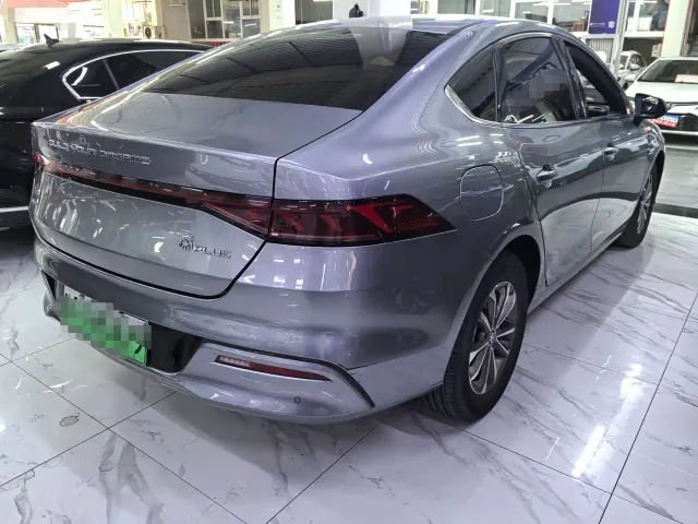 BYD Qin PLUS — Фото автомобиля 6