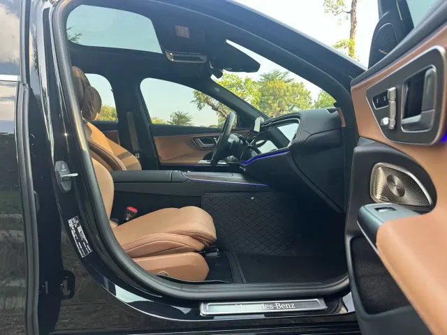Mercedes-Benz E-Class — Фото автомобиля 14