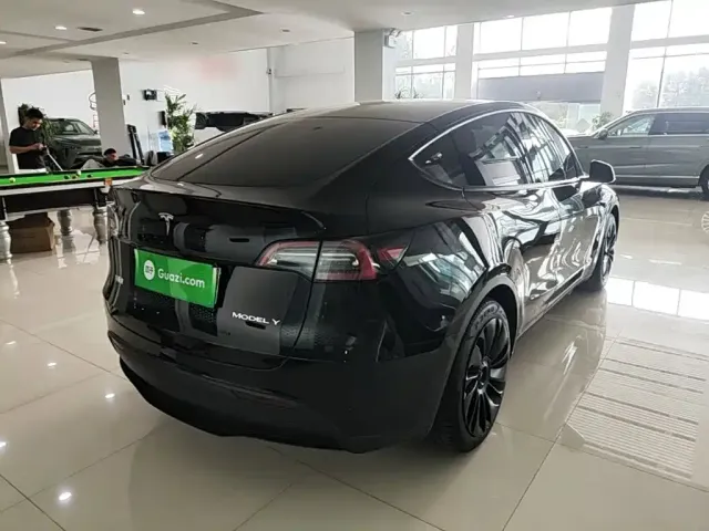 Tesla Model Y 2022 Facelift Rear-Wheel Drive Version — Фото автомобиля 6
