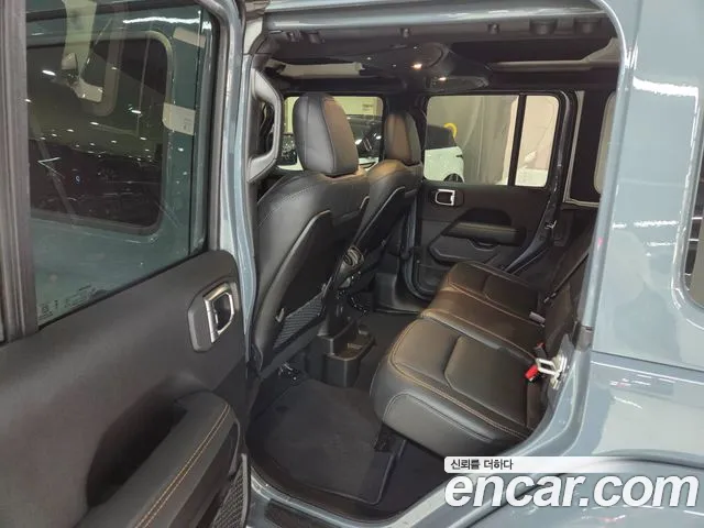 Jeep Wrangler JL — Фото автомобиля 8