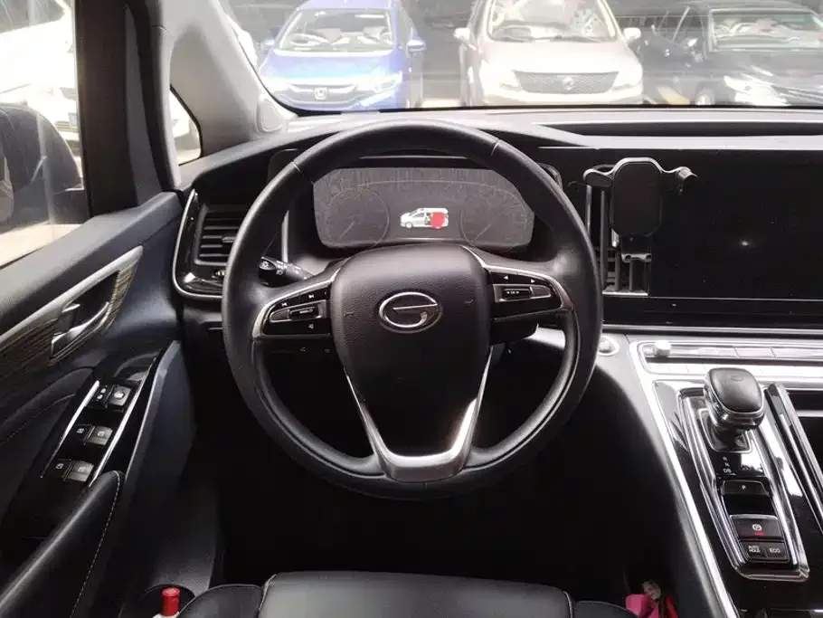 GAC Trumpchi Trumpchi M8 2021 Facelift Leading Series 390T Luxury Edition — Фото автомобиля 15