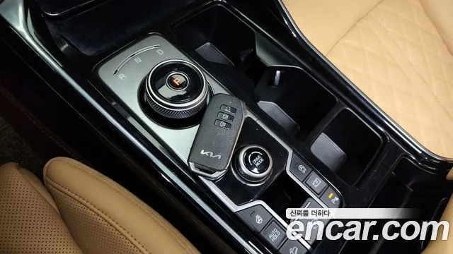 Kia Sorento Sorento 4-е поколение Бензин 2.5T 2WD — Фото автомобиля 9