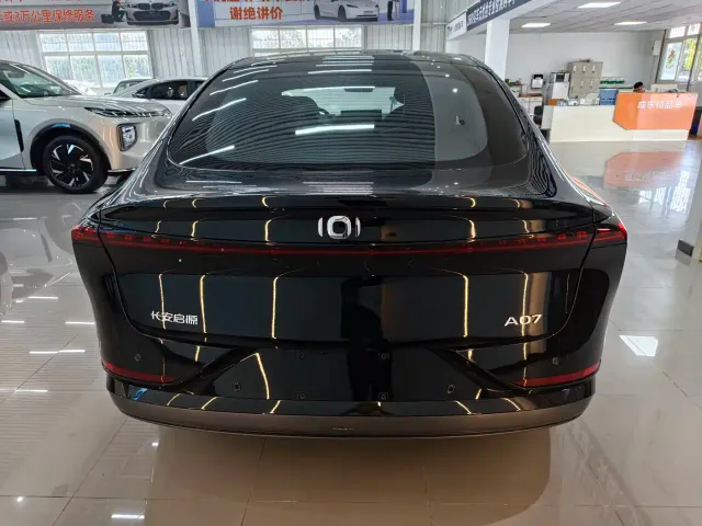 Changan Qiyuan A07 — Фото автомобиля 5