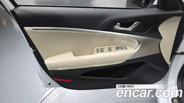 Genesis G70 Новый G70 Бензин 2.5T 2WD — Фото автомобиля 22