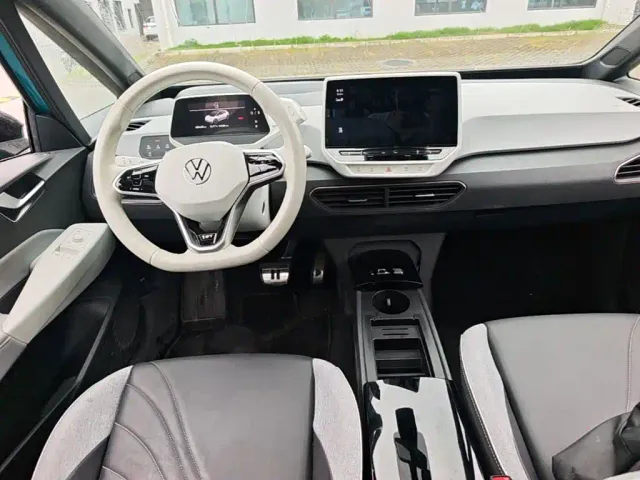 Volkswagen ID.3 — Фото автомобиля 13