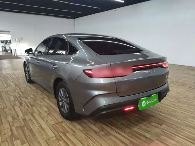 BYD Qin L — Фото автомобиля 4