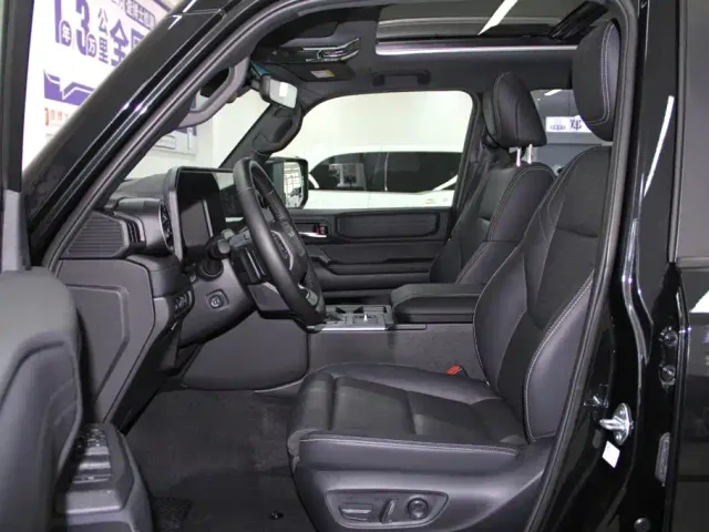 Toyota Prado — Фото автомобиля 7