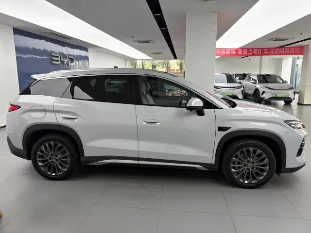 BYD Song Ultra — Фото автомобиля 3
