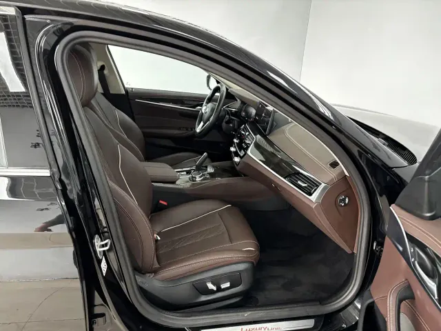 BMW 5 Series — Фото автомобиля 28