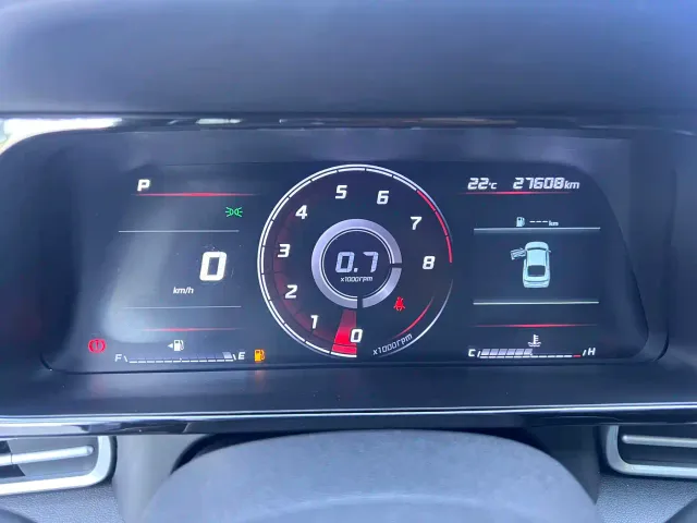 Hyundai Elantra — Фото автомобиля 10
