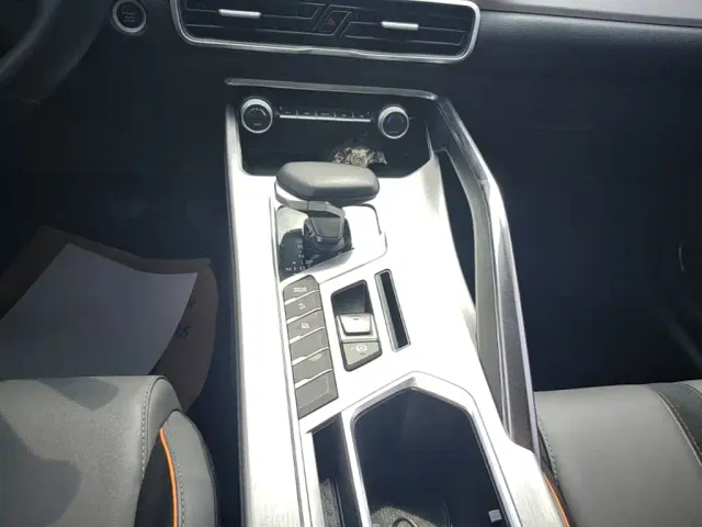 Geely Binyue — Фото автомобиля 13
