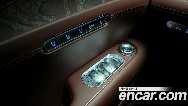Genesis G90 RS4 — Фото автомобиля 29