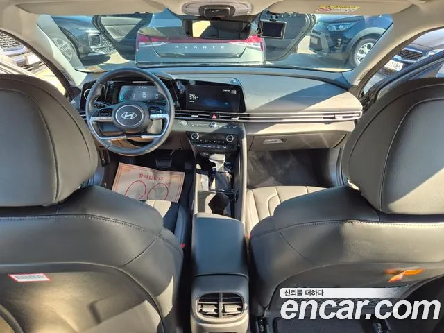 Hyundai Avante CN7 — Фото автомобиля 10