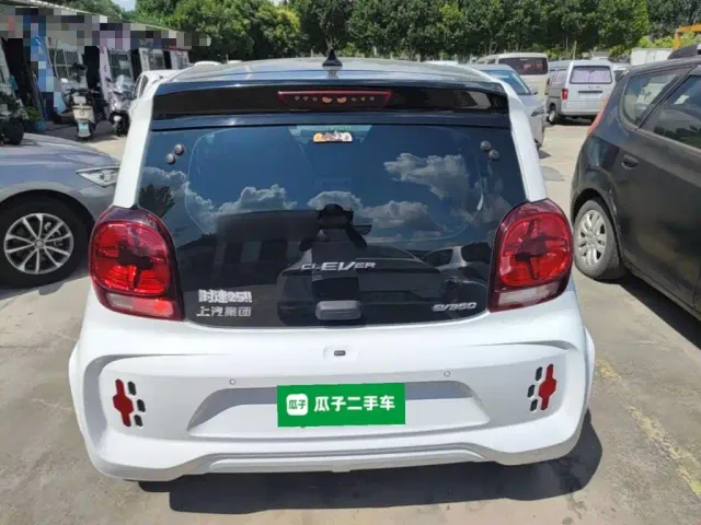 Roewe Clever — Фото автомобиля 5