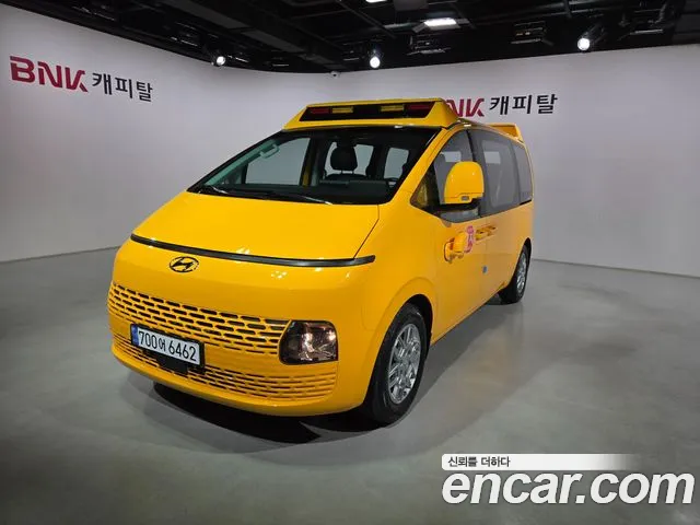 Фотография автомобиля — Hyundai Staria