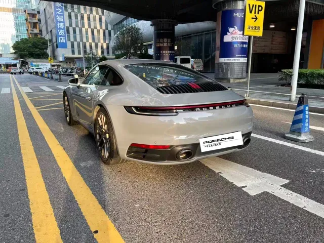 Porsche 911 — Фото автомобиля 4