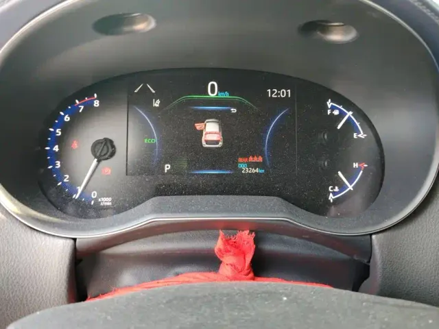 Toyota C-HR — Фото автомобиля 14