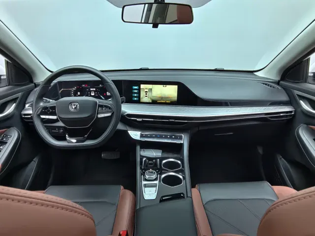 Changan Eado — Фото автомобиля 12