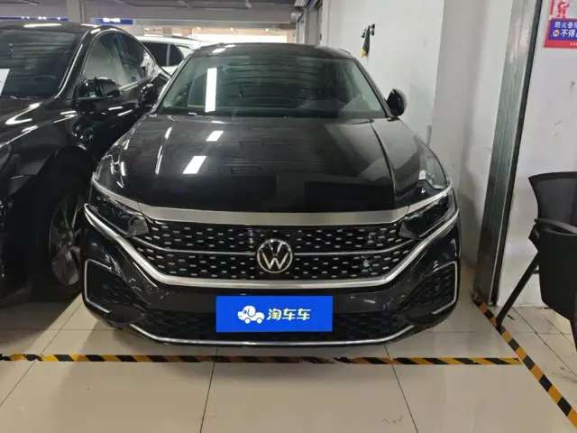 Volkswagen Passat — Фото автомобиля 2