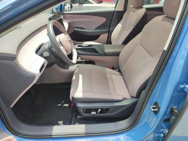 Hongqi Tiangong 05 — Фото автомобиля 14