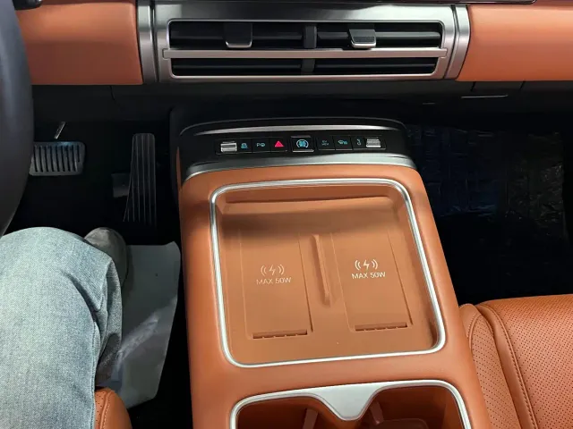 BYD FangChengBao Titanium 7 — Фото автомобиля 12