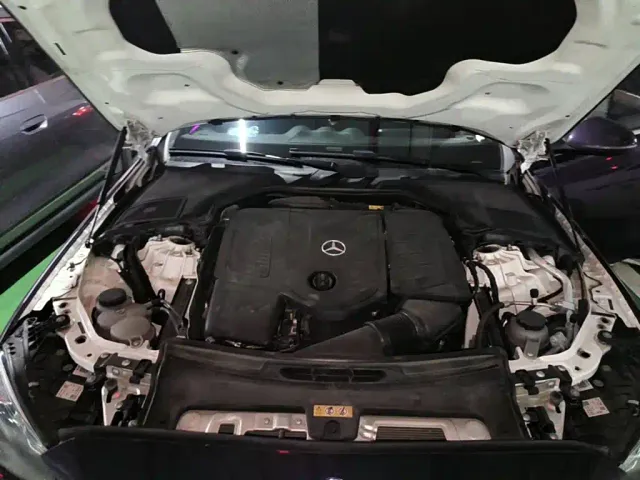 Mercedes-Benz C-Class — Фото автомобиля 3