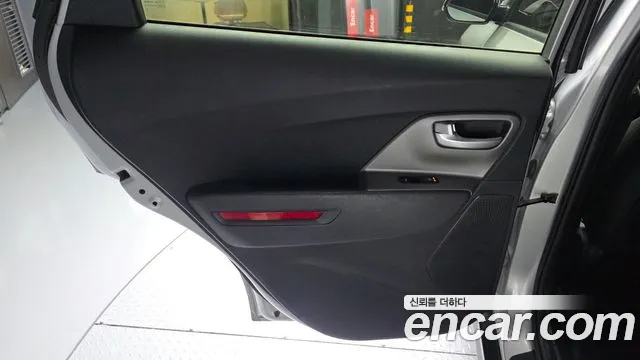 Kia Niro Niro Plus Air — Фото автомобиля 25