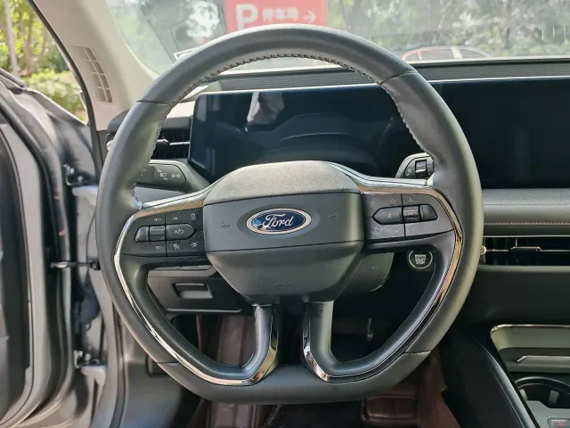 Ford Mondeo — Фото автомобиля 7