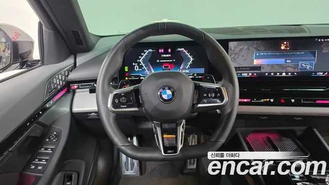 BMW 5-Series 5 серия (G60) 530i xDrive M Sport — Фото автомобиля 16
