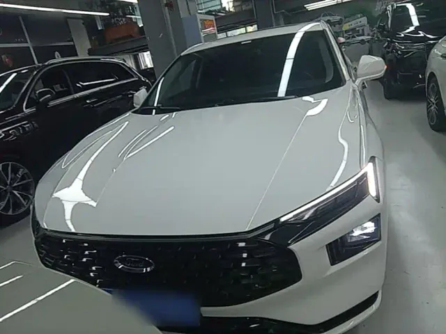 Ford Mondeo — Фото автомобиля 2