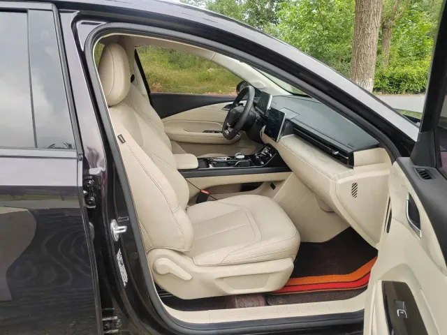 Wuling Starlight — Фото автомобиля 22