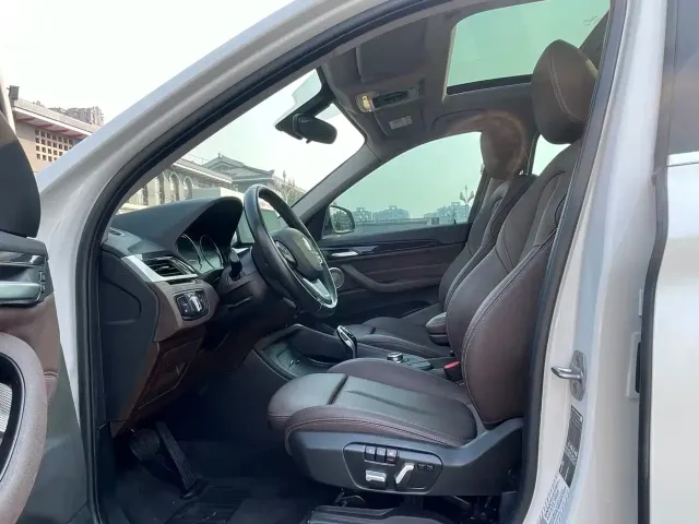 BMW BMW X1 2022 sDrive20Li Fashion — Фото автомобиля 5