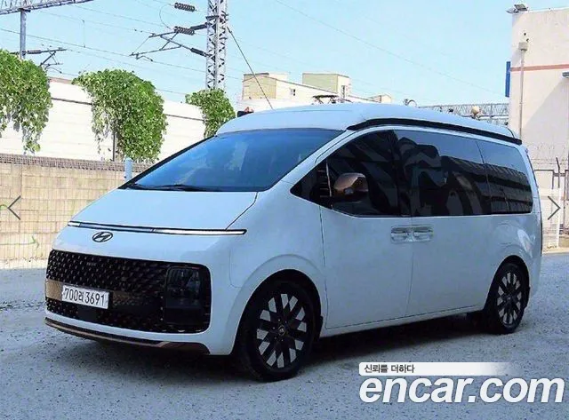 Hyundai Staria — Фото автомобиля 2