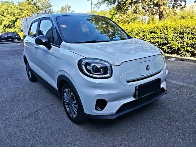 Leapmotor T03 — Фото автомобиля 3