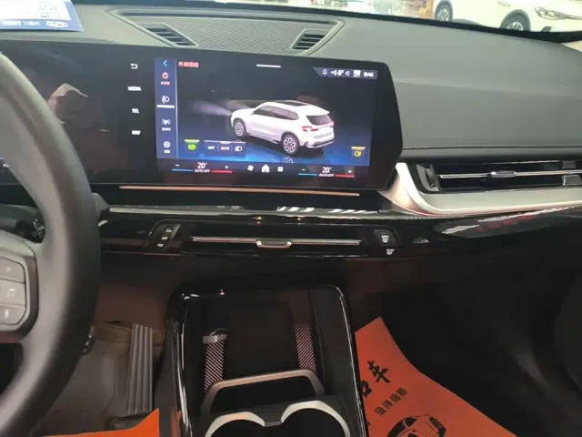 BMW X1 — Фото автомобиля 12