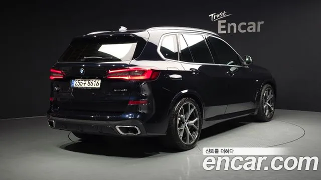 BMW X5 xDrive 40i M Sport — Фото автомобиля 2