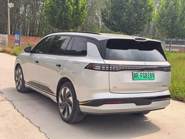 Dongfeng eπ 008 — Фото автомобиля 5