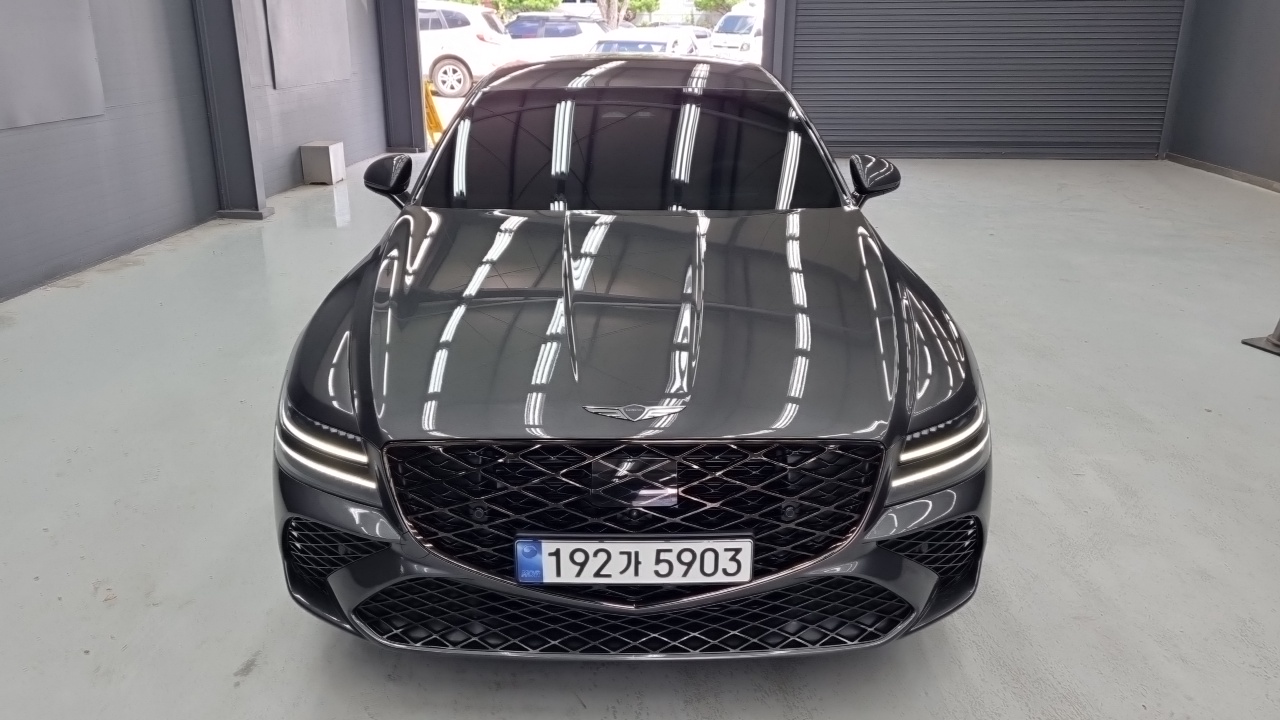 Genesis G80 Бензин 2.5 турбо AWD — Фото автомобиля 3