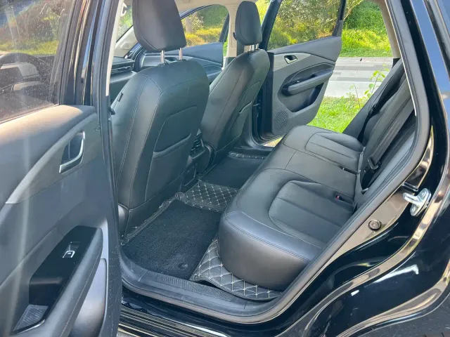 Wuling Starlight — Фото автомобиля 10