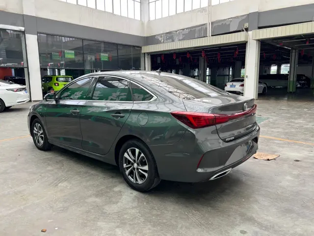 Changan Eado — Фото автомобиля 11